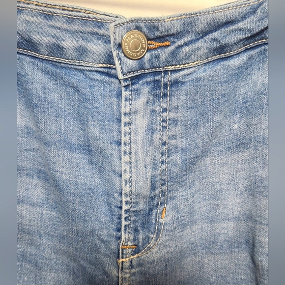 Massini Blue Jean Shorts Relaxed Fit Distressed-Size 20W - Picture 8 of 9